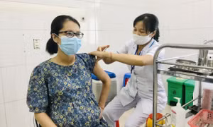 Thêm bằng chứng về hiệu quả của vaccine phòng COVID-19 ở phụ nữ mang thai