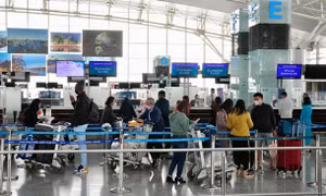 Kiến nghị sớm mở lại việc cấp visa cho khách quốc tế