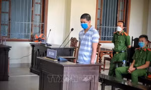 Thợ sơn lĩnh án 23 năm tù vì đâm chủ nhà và người giúp việc để cướp tài sản