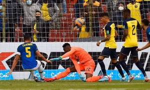 Brazil hòa trong trận cầu có hai thẻ đỏ