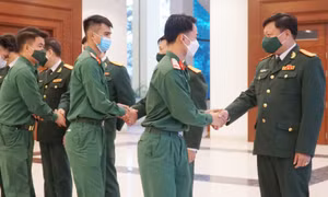 Bộ CHQS tỉnh tiễn quân nhân hoàn thành nghĩa vụ quân sự về địa phương