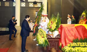 Tổ chức trọng thể Lễ tang đồng chí Nguyễn Côn