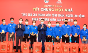 Tặng 100 suất quà cho đoàn viên thanh niên ngành Than