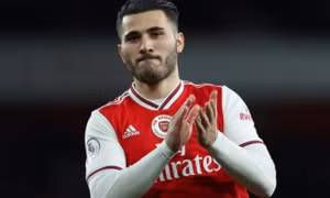 Kolasinac chính thức chia tay Arsenal