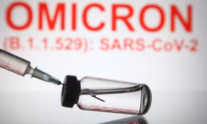 Triệu chứng nhiễm Omicron ở người đã tiêm 3 mũi vắc xin