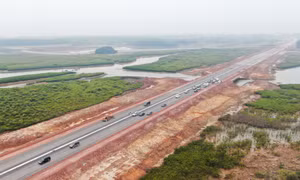 Tăng tốc thi công cao tốc Vân Đồn - Móng Cái 