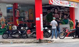 Bắt nghi phạm dùng súng tự chế cướp cửa hàng tiện lợi