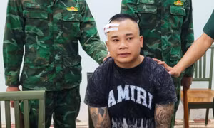 Mang 2 khẩu súng từ Campuchia về Việt Nam