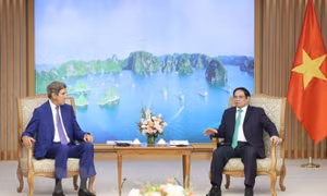 Thủ tướng tiếp Đặc phái viên của Tổng thống Hoa Kỳ về khí hậu