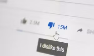 Tiết lộ shock: hóa ra thuật toán gợi ý của YouTube không thèm quan tâm việc bạn bấm "dislike" video