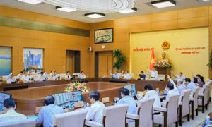 Ủy ban Thường vụ Quốc hội: Cả nước giảm 8 đơn vị hành chính cấp huyện