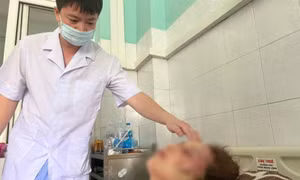 Bắt tạm giam cán bộ QLTT đánh một phụ nữ nhập viện