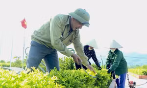 Người có uy tín - Cầu nối "ý Đảng, lòng dân"