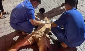 Hé lộ nguyên nhân người đàn ông bị đâm tử vong trên phố, bạn gái bị "bắt" đi