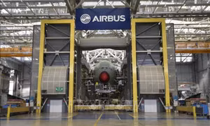 Nga thay thế triệt để phi đội máy bay thương mại Boeing và Airbus