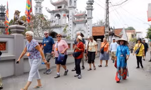 Khách quốc tế đến Việt Nam đạt khoảng 1,87 triệu lượt người