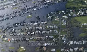 Bão Ian gây ngập lụt nghiêm trọng nhất trong 500 năm tại bang Florida, Mỹ
