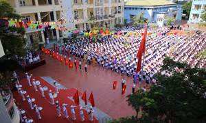 Hơn 340.000 học sinh Quảng Ninh tưng bừng khai giảng năm học mới 2022 – 2023