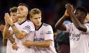 Nhạc trưởng báo tin cực xấu cho Arsenal
