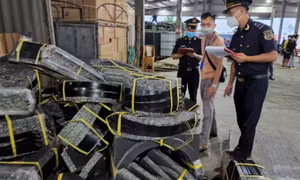 Hải quan Móng Cái: Chung sức thúc đẩy hoạt động logistics qua địa bàn 