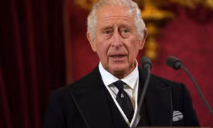 Vua Charles III kế vị ngai vàng