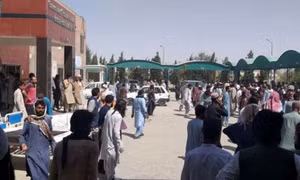 Đánh bom ở Pakistan, hơn 100 người thương vong