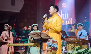 “Núi hát” – Album đầu tiên dành tặng cha mẹ của giọng ca hiếm gặp Trần Tùng Anh