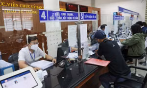 Nghiên cứu hợp nhất cơ quan chuyên môn UBND cấp tỉnh, cấp huyện 