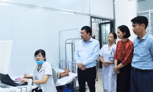 Bệnh viện Sản nhi tỉnh Quảng Ninh khám sàng lọc miễn phí bệnh tim bẩm sinh cho trẻ tại Vân Đồn