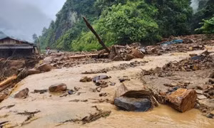 Phía Đông Bắc Bộ có mây, ngày nắng