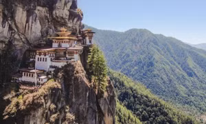 Vắng khách quốc tế, Bhutan giảm một nửa phí du lịch