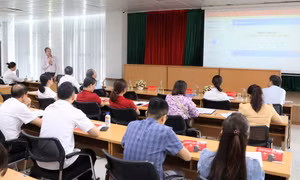 Hội nghị hỗ trợ giải quyết thủ tục trực tuyến và chuyển đổi số cho doanh nghiệp