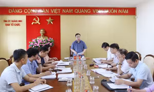 Phó Bí thư Tỉnh ủy Đặng Xuân Phương làm việc với Ban Tổ chức Tỉnh ủy