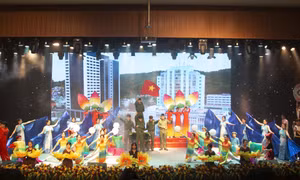 Cuộc thi sân khấu hóa tìm hiểu “Quảng Ninh 60 năm xây dựng và phát triển” cụm thi Đảng bộ các huyện  