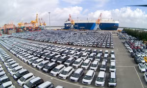 Nhập khẩu ô tô nguyên chiếc giảm gần 10%