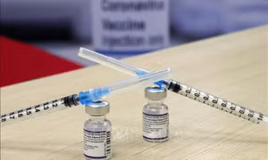 Canada cấp phép sử dụng cho vaccine ngừa COVID-19 thế hệ mới