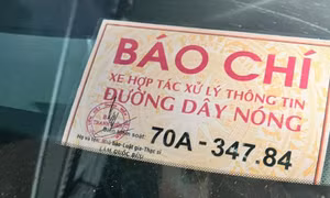 Tự quảng bá nhà báo, luật gia, thạc sĩ, lái xế hộp đi “xử lý thông tin đường dây nóng”