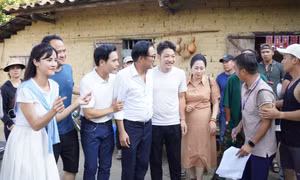 Tích cực, khẩn trương hoàn thiện các cảnh quay của bộ phim "Bình minh đang lên" 