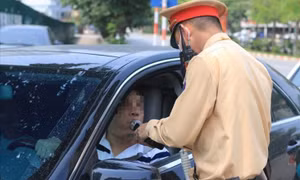 Trưởng Công an phường ở Hà Nội vi phạm nồng độ cồn mức kịch khung