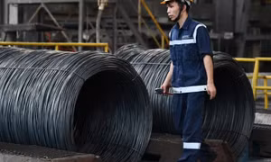 Giá thép giảm lần thứ 19 liên tiếp, xuống đáy 3 năm