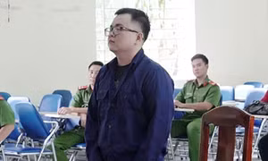 9 năm tù cho người dùng súng đồ chơi cướp tiền ở ngân hàng