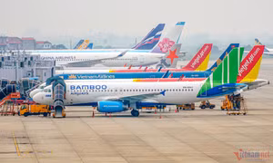 Giá vé máy bay 'cao ngất', doanh nghiệp du lịch ‘kêu cứu’