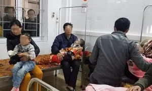 Nghi nổ bình gas khi nấu ăn, cha tử vong, con bị thương