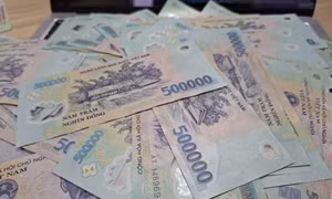 Lãi suất tiết kiệm kỳ hạn 6 tháng lên đến 8,2%