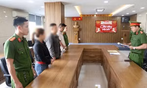 Đà Nẵng phát hiện đường dây sơn Jotun giả quy mô lớn, thu giữ hơn 5 tấn hàng