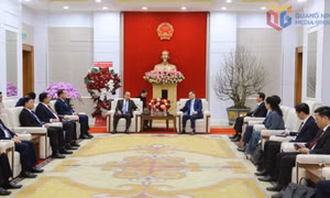 Đoàn đại biểu tỉnh Hủa Phăn (Lào) thăm, chúc Tết tỉnh Quảng Ninh