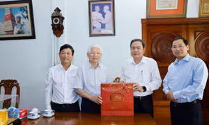 Chủ tịch Quốc hội Trần Thanh Mẫn thăm, chúc Tết nguyên lãnh đạo Đảng, Nhà nước