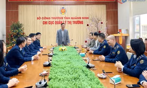 Phó Chủ tịch UBND tỉnh Lê Văn Ánh thăm, chúc Tết tại Chi cục QLTT và Cơ sở Cai nghiện ma túy tỉnh