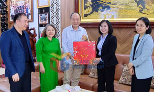 Phó Bí thư Thường trực Tỉnh ủy Trịnh Thị Minh Thanh thăm, chúc Tết một số đơn vị, cá nhân, tháng 2-2026