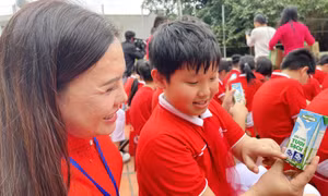Những nghị quyết tạo đà phát triển